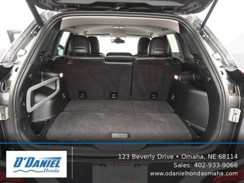 Used 2018 Jeep Cherokee Limited image 35