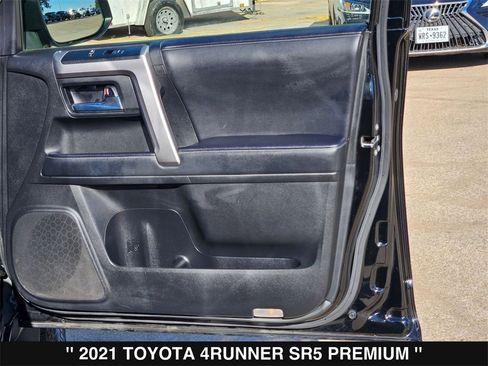 Used 2021 Toyota 4Runner SR5 Premium w/ Moonroof Package image 31