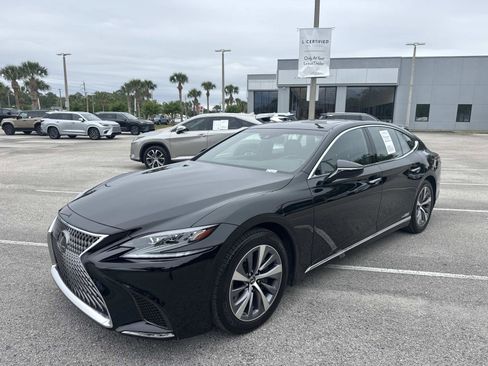 Used 2018 Lexus LS 500h w/ Accessory Package (Z2) RWD image 7