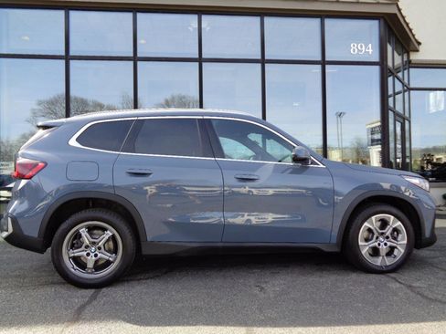 Used 2023 BMW X1 xDrive28i w/ Convenience Package image 4