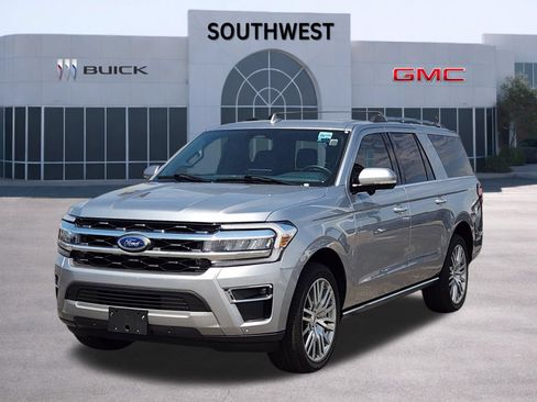 Used 2023 Ford Expedition Max Limited RWD image 2