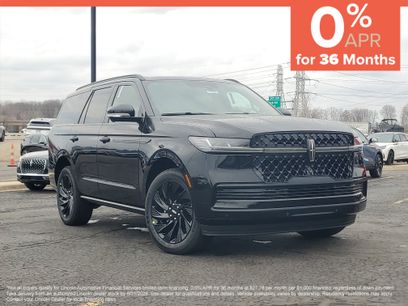 New 2026 Lincoln Navigator Reserve w/ Jet Appearance Package