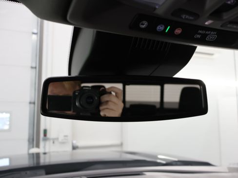 Used 2023 GMC Sierra 1500 Denali AWD/4WD image 69