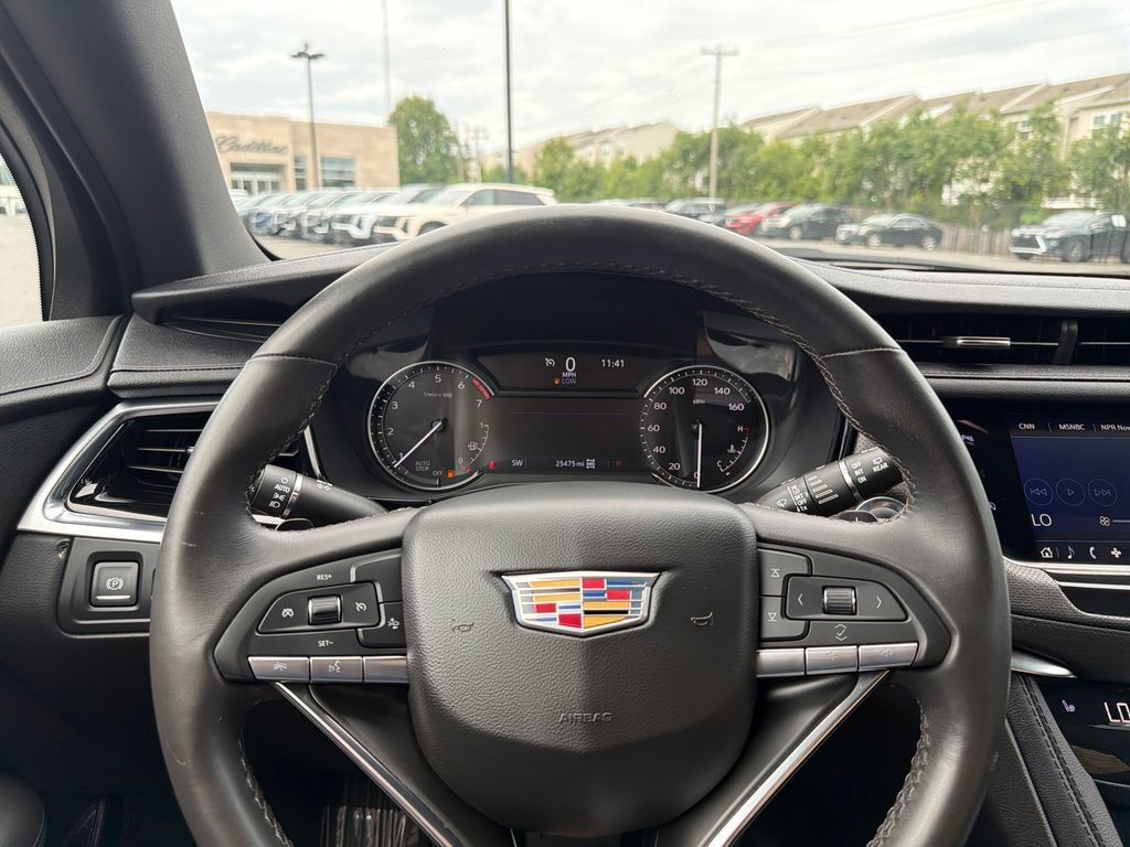 Certified 2024 Cadillac XT6 Luxury w/ LPO, Floor Liner Package AWD/4WD image 5