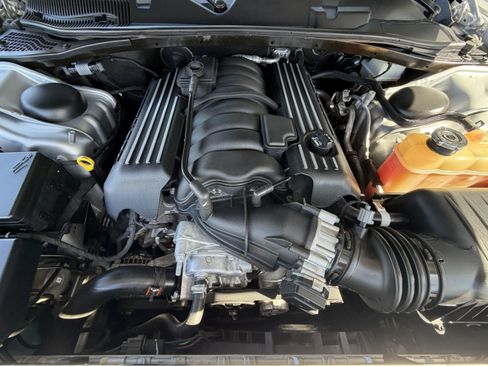 Used 2022 Dodge Challenger R/T Scat Pack RWD image 10