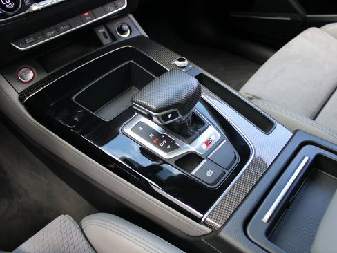 Used 2022 Audi SQ5 Premium Plus w/ Premium Plus Package image 21