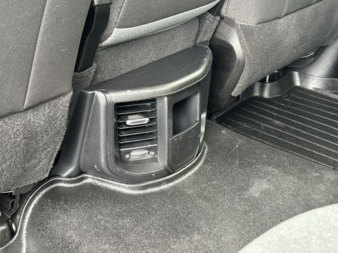 Used 2023 RAM 2500 Big Horn w/ Cold Weather Group image 13