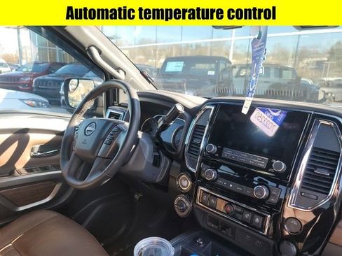 Used 2024 Nissan Titan Platinum Reserve w/ Moonroof Package image 10