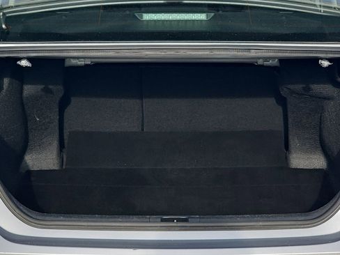 Used 2025 Toyota Camry LE image 12