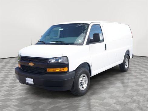 New 2026 Chevrolet Express 2500 w/ Driver Convenience Package RWD image 8