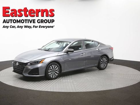 Used 2024 Nissan Altima 2.5 SV FWD image 56