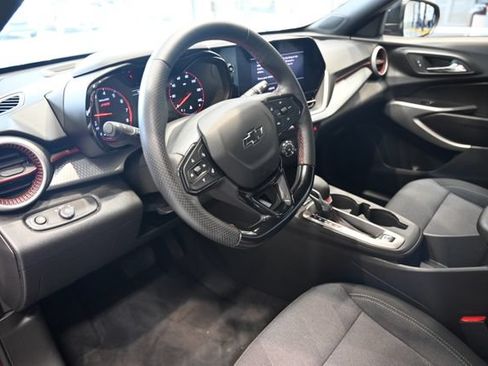 Used 2024 Chevrolet Trax RS w/ Driver Confidence Package FWD image 20