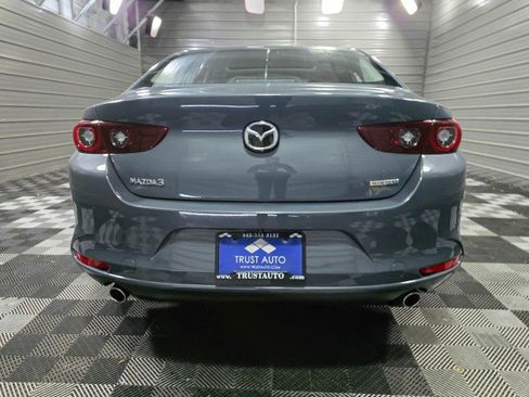 Used 2022 MAZDA MAZDA3 s FWD image 6