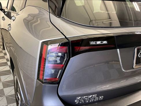 New 2026 Nissan Kicks SV w/ Cold Weather Package FWD image 27
