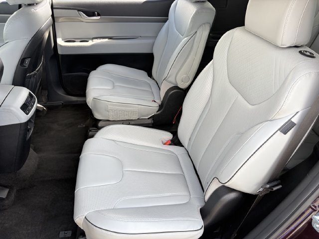 Used 2024 Hyundai Palisade SEL FWD image 18