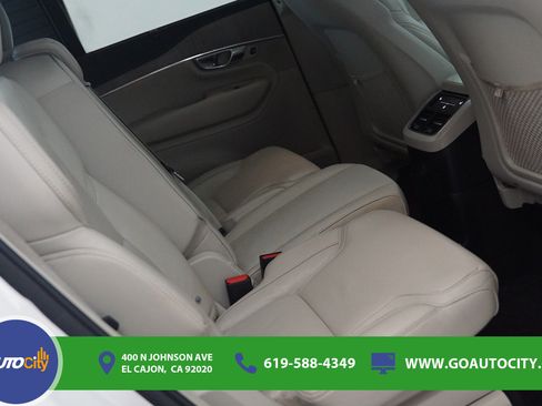 Used 2022 Volvo XC90 T8 Inscription w/ Advanced Package AWD/4WD image 13