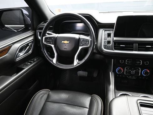 Used 2022 Chevrolet Tahoe Premier AWD/4WD image 11