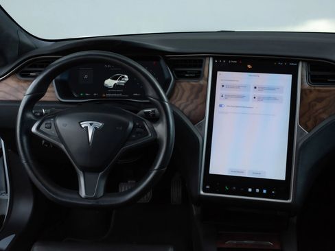 Used 2020 Tesla Model S Long Range image 10