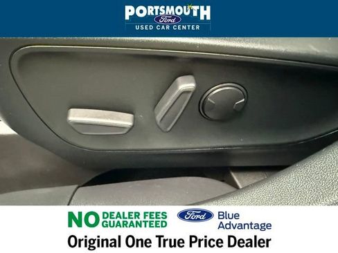 Used 2022 Ford Escape SE w/ Convenience Package image 19