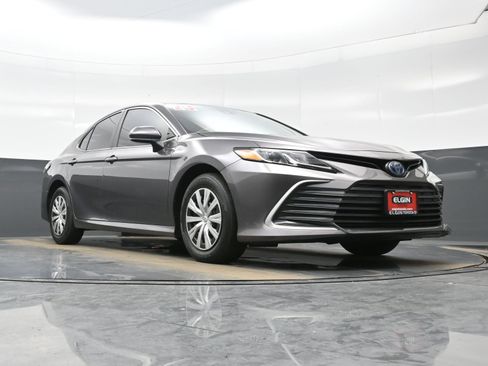 Used 2023 Toyota Camry LE image 26