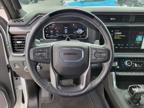 Used 2024 GMC Sierra 1500 Denali Ultimate AWD/4WD image 17