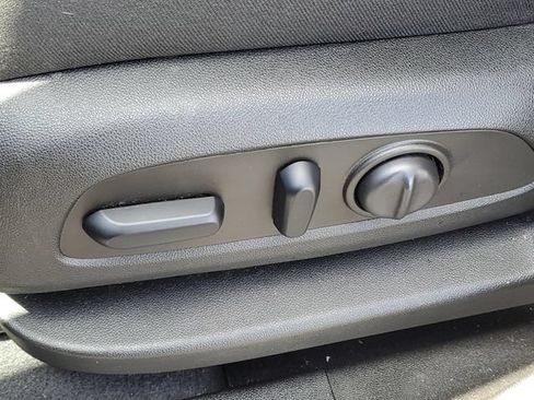 Certified 2021 Chevrolet Equinox LT AWD/4WD image 6