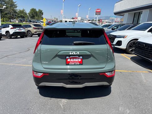 Used 2025 Kia Niro Wind FWD image 13