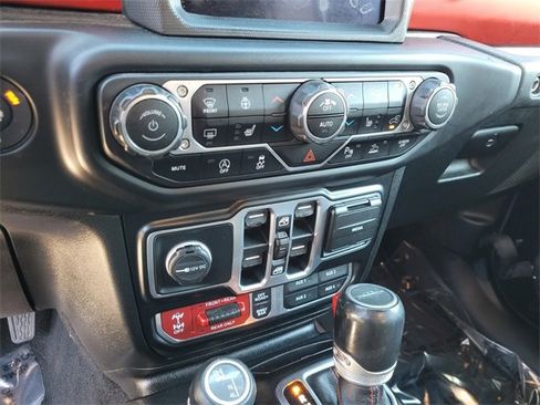 Used 2020 Jeep Gladiator Rubicon image 25