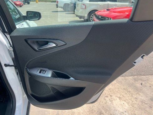 Used 2023 Chevrolet Malibu LT FWD image 13