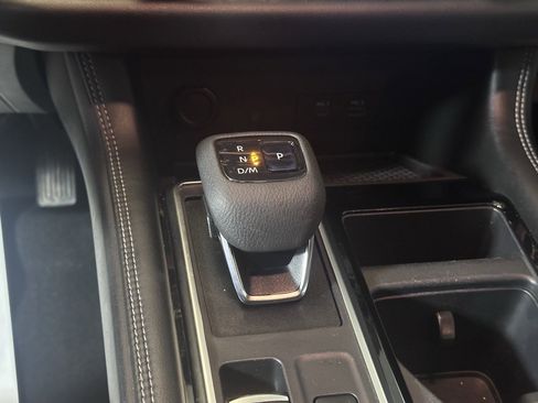 Used 2022 Nissan Pathfinder Platinum w/ Cargo Package image 14