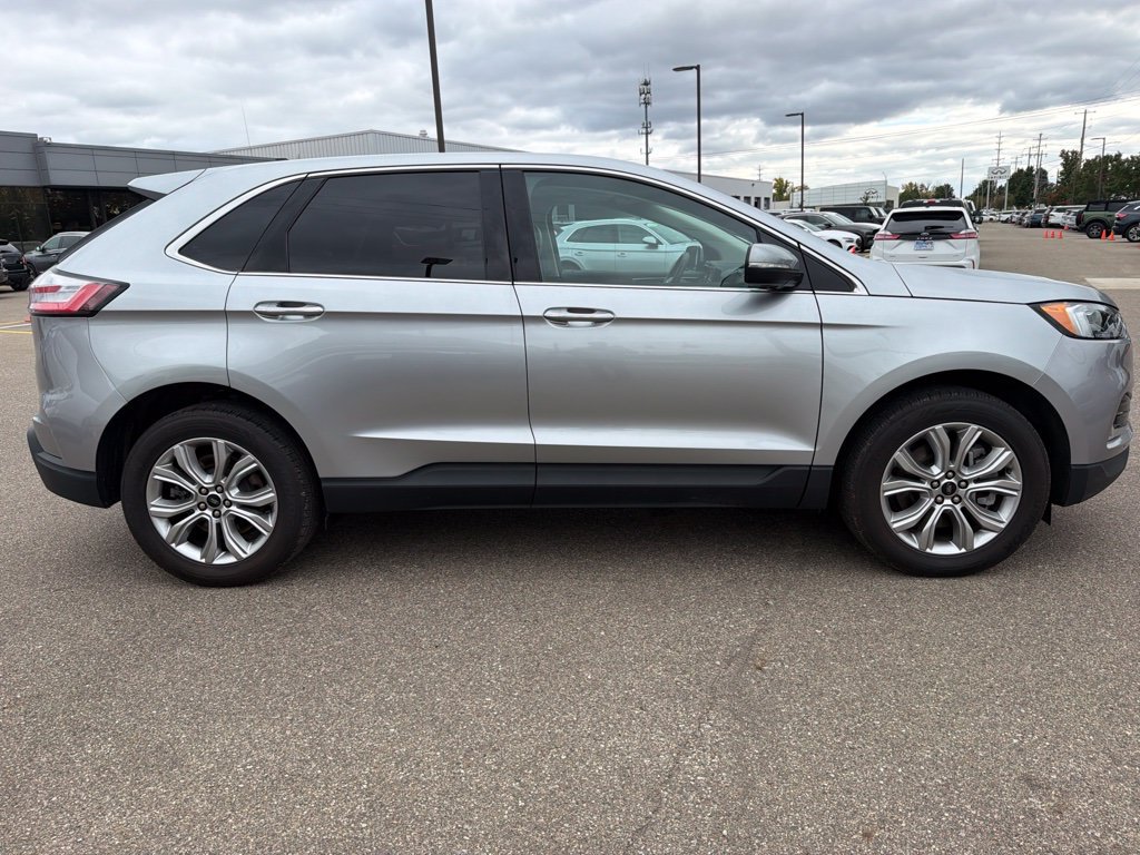 Used 2023 Ford Edge Titanium w/ Equipment Group 301A AWD/4WD image 5