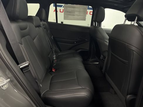 New 2026 Jeep Cherokee Limited AWD/4WD image 35