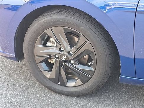 Used 2023 Hyundai Elantra SEL FWD image 27