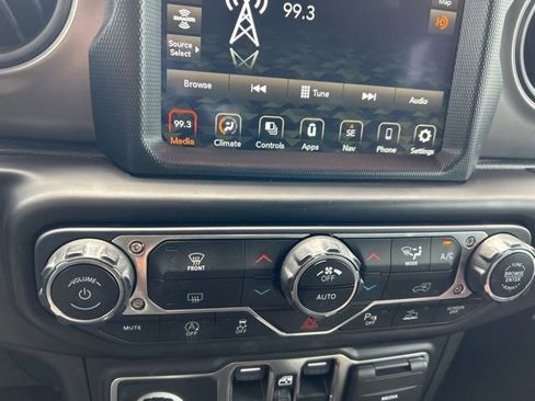Used 2022 Jeep Wrangler Unlimited Sport AWD/4WD image 27