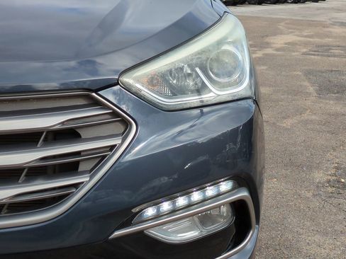 Used 2017 Hyundai Santa Fe Sport image 10