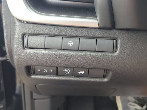 Used 2026 Nissan Rogue SV FWD image 21