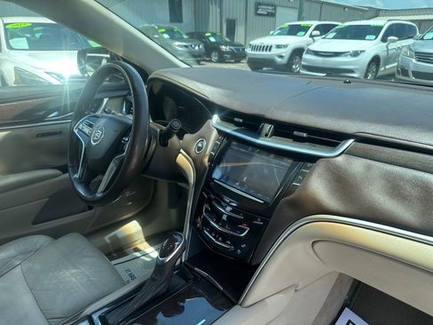 Used 2015 Cadillac XTS Luxury AWD/4WD image 8