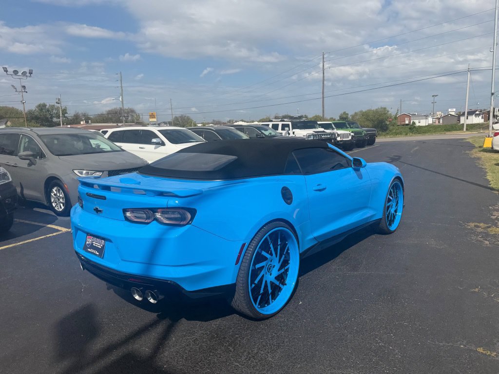Used 2022 Chevrolet Camaro ZL1 RWD image 3