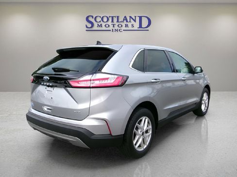 Used 2024 Ford Edge SEL image 6