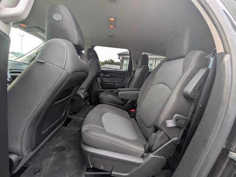 Used 2017 Chevrolet Traverse LT w/ LPO, 'HIT The Road' Package FWD image 22