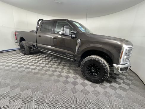 Used 2025 Ford F350 Lariat w/ Lariat Ultimate Package AWD/4WD image 7
