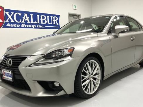 Used 2015 Lexus IS 250 AWD w/ Luxury Package image 11