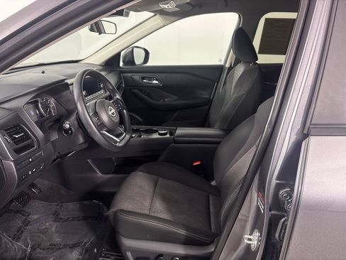 Used 2024 Nissan Rogue SV AWD/4WD image 15