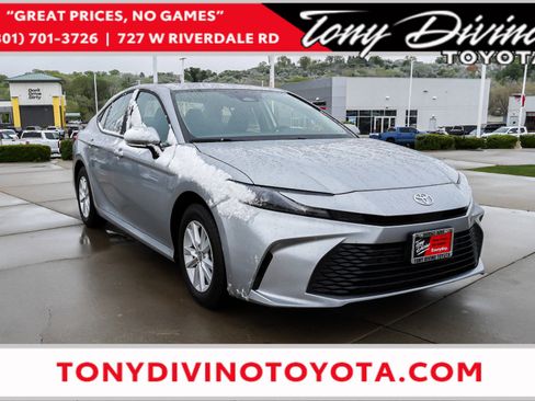Certified 2025 Toyota Camry LE AWD/4WD image 1