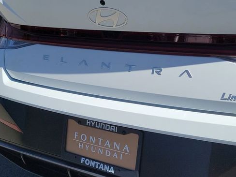 New 2026 Hyundai Elantra Limited image 24