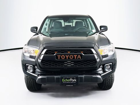 Used 2019 Toyota Tacoma SR5 image 2