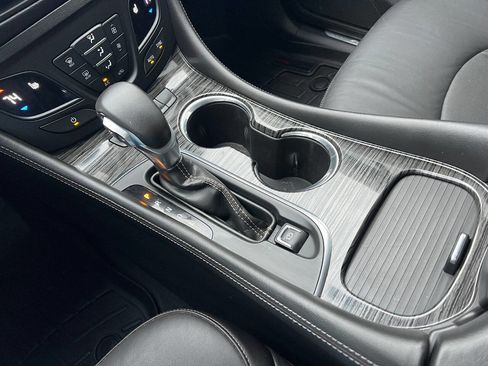 Used 2017 Buick Envision Essence image 12