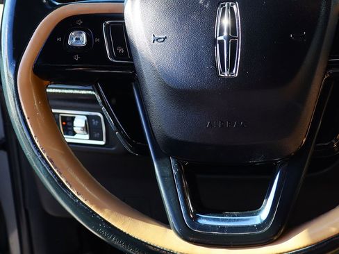 Used 2021 Lincoln Corsair Reserve image 61