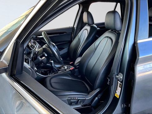Used 2017 BMW X1 sDrive28i image 17