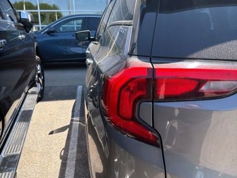 Used 2018 GMC Terrain SLT w/ Preferred Package image 9